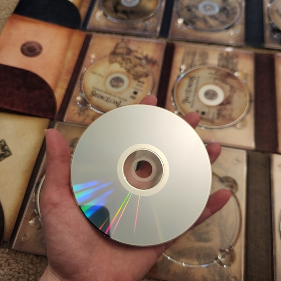 Lord Of The Rings DVD Set Of 3 ( 12 Total Discs) - Picture 4 of 4